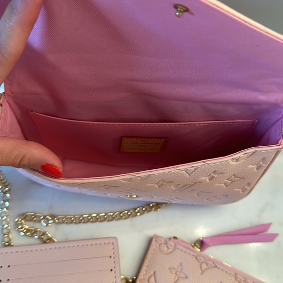 Purse - Picture 3 of 3